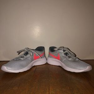 Nike sneakers BRAND NEW